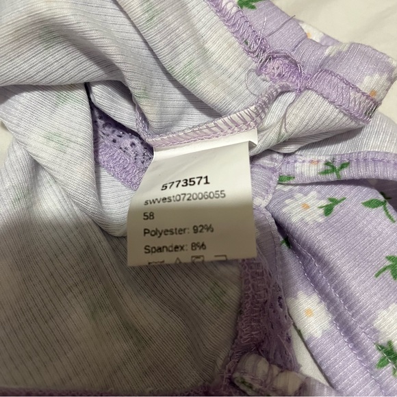 Lavender Light Purple Ditsy Floral Print Cropped Cami with Lace Trim NWOT - Picture 9 of 9